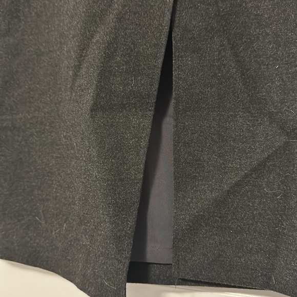 ARITZIA - Babaton - Forrest Skirt - Size 2 - Picture 4 of 4